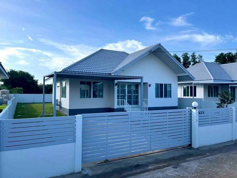 ประกาศฟรี! ซื้อ-ขาย-เช่า คอนโด บ้าน ทาวน์โฮม ที่ดิน และพื้นที่เชิงพาณิชย์ทั่วประเทศไทย ทุกทำเล ทุกงบประมาณ ไม่มีค่าใช้จ่าย ลงง่าย ขายไว เข้าถึงผู้ซื้อโดยตรง 3 508834pic2.jpg