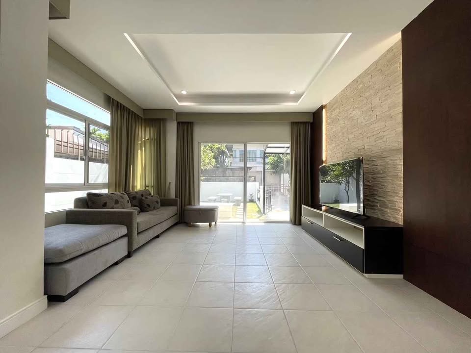 ประกาศฟรี! ซื้อ-ขาย-เช่า คอนโด บ้าน ทาวน์โฮม ที่ดิน และพื้นที่เชิงพาณิชย์ทั่วประเทศไทย ทุกทำเล ทุกงบประมาณ ไม่มีค่าใช้จ่าย ลงง่าย ขายไว เข้าถึงผู้ซื้อโดยตรง 3 508860pic2.jpg