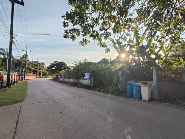 ประกาศฟรี! ซื้อ-ขาย-เช่า คอนโด บ้าน ทาวน์โฮม ที่ดิน และพื้นที่เชิงพาณิชย์ทั่วประเทศไทย ทุกทำเล ทุกงบประมาณ ไม่มีค่าใช้จ่าย ลงง่าย ขายไว เข้าถึงผู้ซื้อโดยตรง 3 293426pic2.jpg