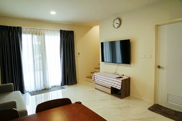 ประกาศฟรี! ซื้อ-ขาย-เช่า คอนโด บ้าน ทาวน์โฮม ที่ดิน และพื้นที่เชิงพาณิชย์ทั่วประเทศไทย ทุกทำเล ทุกงบประมาณ ไม่มีค่าใช้จ่าย ลงง่าย ขายไว เข้าถึงผู้ซื้อโดยตรง 3 246429pic2.jpg