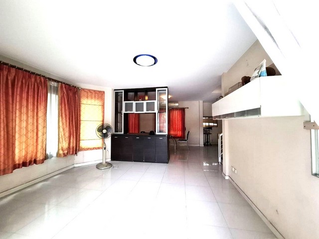 ประกาศฟรี! ซื้อ-ขาย-เช่า คอนโด บ้าน ทาวน์โฮม ที่ดิน และพื้นที่เชิงพาณิชย์ทั่วประเทศไทย ทุกทำเล ทุกงบประมาณ ไม่มีค่าใช้จ่าย ลงง่าย ขายไว เข้าถึงผู้ซื้อโดยตรง 3 476764pic2.jpg