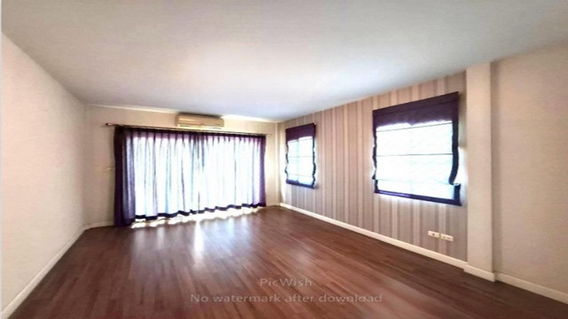 ประกาศฟรี! ซื้อ-ขาย-เช่า คอนโด บ้าน ทาวน์โฮม ที่ดิน และพื้นที่เชิงพาณิชย์ทั่วประเทศไทย ทุกทำเล ทุกงบประมาณ ไม่มีค่าใช้จ่าย ลงง่าย ขายไว เข้าถึงผู้ซื้อโดยตรง 5 476764pic4.jpg