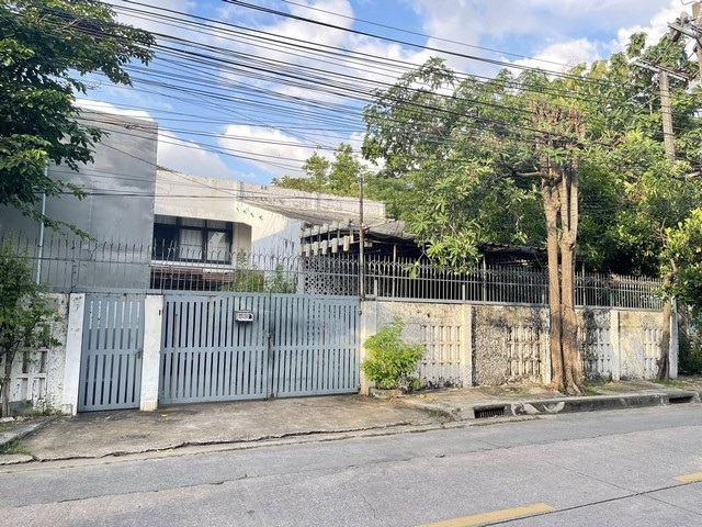 ประกาศฟรี! ซื้อ-ขาย-เช่า คอนโด บ้าน ทาวน์โฮม ที่ดิน และพื้นที่เชิงพาณิชย์ทั่วประเทศไทย ทุกทำเล ทุกงบประมาณ ไม่มีค่าใช้จ่าย ลงง่าย ขายไว เข้าถึงผู้ซื้อโดยตรง 5 508791pic4.jpg