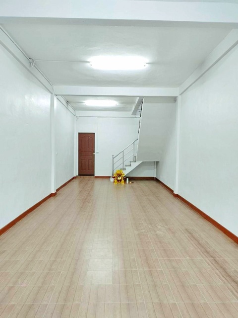 ประกาศฟรี! ซื้อ-ขาย-เช่า คอนโด บ้าน ทาวน์โฮม ที่ดิน และพื้นที่เชิงพาณิชย์ทั่วประเทศไทย ทุกทำเล ทุกงบประมาณ ไม่มีค่าใช้จ่าย ลงง่าย ขายไว เข้าถึงผู้ซื้อโดยตรง 5 246510pic4.jpg