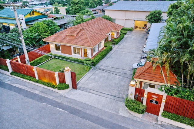 ประกาศฟรี! ซื้อ-ขาย-เช่า คอนโด บ้าน ทาวน์โฮม ที่ดิน และพื้นที่เชิงพาณิชย์ทั่วประเทศไทย ทุกทำเล ทุกงบประมาณ ไม่มีค่าใช้จ่าย ลงง่าย ขายไว เข้าถึงผู้ซื้อโดยตรง 2 246502pic1.jpg