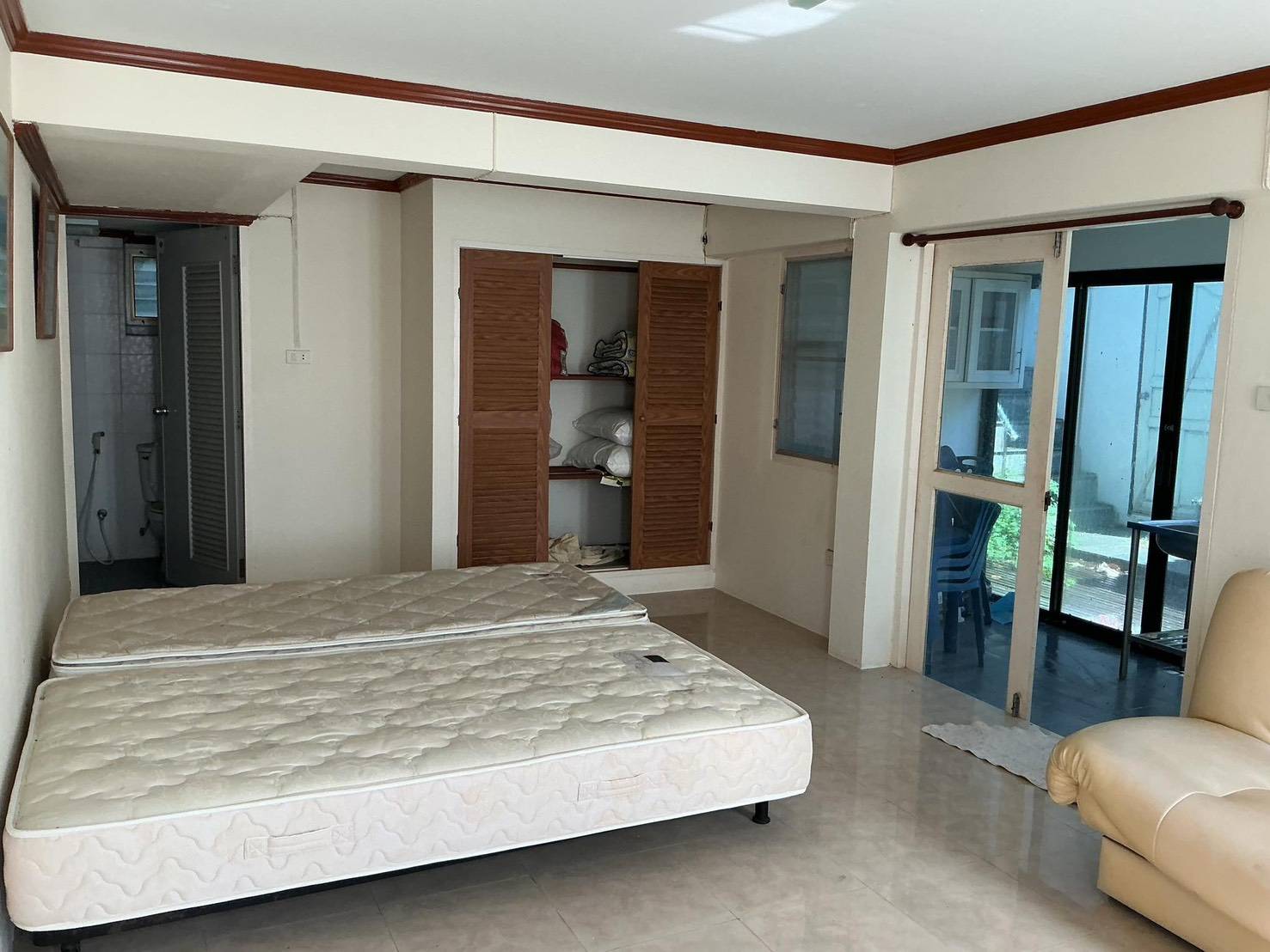 ประกาศฟรี! ซื้อ-ขาย-เช่า คอนโด บ้าน ทาวน์โฮม ที่ดิน และพื้นที่เชิงพาณิชย์ทั่วประเทศไทย ทุกทำเล ทุกงบประมาณ ไม่มีค่าใช้จ่าย ลงง่าย ขายไว เข้าถึงผู้ซื้อโดยตรง 4 312744pic3.jpg