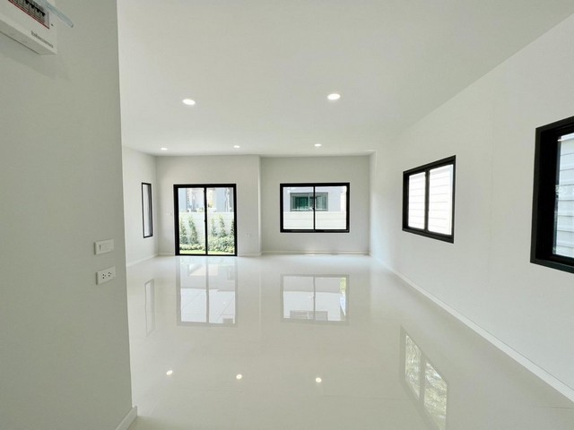 ประกาศฟรี! ซื้อ-ขาย-เช่า คอนโด บ้าน ทาวน์โฮม ที่ดิน และพื้นที่เชิงพาณิชย์ทั่วประเทศไทย ทุกทำเล ทุกงบประมาณ ไม่มีค่าใช้จ่าย ลงง่าย ขายไว เข้าถึงผู้ซื้อโดยตรง 5 293437pic4.jpg