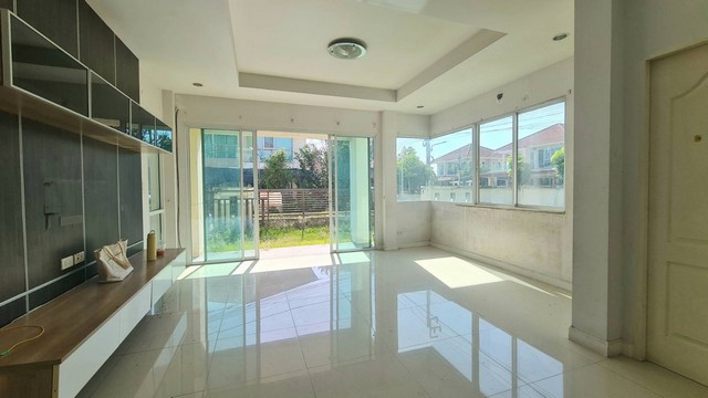 ประกาศฟรี! ซื้อ-ขาย-เช่า คอนโด บ้าน ทาวน์โฮม ที่ดิน และพื้นที่เชิงพาณิชย์ทั่วประเทศไทย ทุกทำเล ทุกงบประมาณ ไม่มีค่าใช้จ่าย ลงง่าย ขายไว เข้าถึงผู้ซื้อโดยตรง 4 312780pic3.jpg