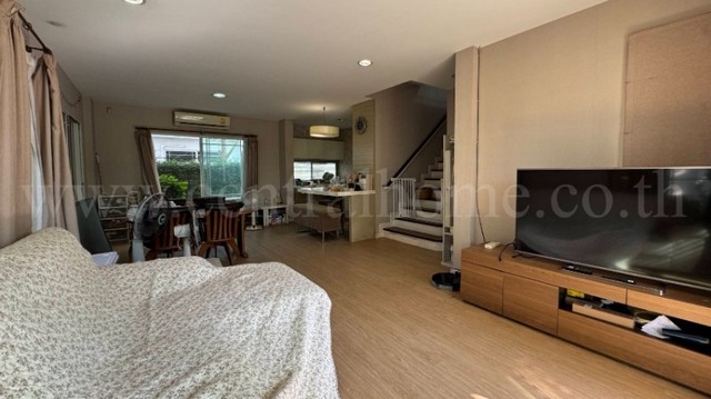 ประกาศฟรี! ซื้อ-ขาย-เช่า คอนโด บ้าน ทาวน์โฮม ที่ดิน และพื้นที่เชิงพาณิชย์ทั่วประเทศไทย ทุกทำเล ทุกงบประมาณ ไม่มีค่าใช้จ่าย ลงง่าย ขายไว เข้าถึงผู้ซื้อโดยตรง 3 242274pic2.jpg