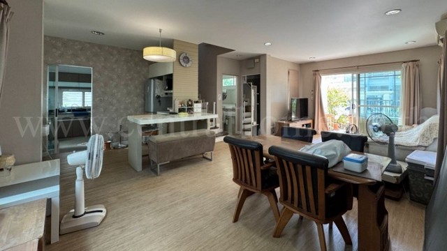 ประกาศฟรี! ซื้อ-ขาย-เช่า คอนโด บ้าน ทาวน์โฮม ที่ดิน และพื้นที่เชิงพาณิชย์ทั่วประเทศไทย ทุกทำเล ทุกงบประมาณ ไม่มีค่าใช้จ่าย ลงง่าย ขายไว เข้าถึงผู้ซื้อโดยตรง 4 242274pic3.jpg