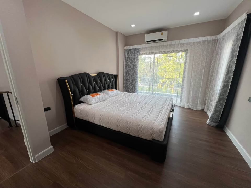 ประกาศฟรี! ซื้อ-ขาย-เช่า คอนโด บ้าน ทาวน์โฮม ที่ดิน และพื้นที่เชิงพาณิชย์ทั่วประเทศไทย ทุกทำเล ทุกงบประมาณ ไม่มีค่าใช้จ่าย ลงง่าย ขายไว เข้าถึงผู้ซื้อโดยตรง 3 508826pic2.jpg