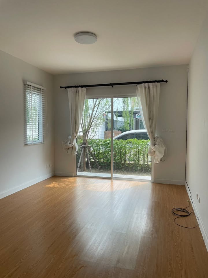 ประกาศฟรี! ซื้อ-ขาย-เช่า คอนโด บ้าน ทาวน์โฮม ที่ดิน และพื้นที่เชิงพาณิชย์ทั่วประเทศไทย ทุกทำเล ทุกงบประมาณ ไม่มีค่าใช้จ่าย ลงง่าย ขายไว เข้าถึงผู้ซื้อโดยตรง 5 508823pic4.jpg