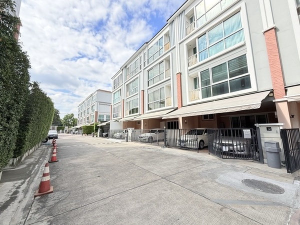 ประกาศฟรี! ซื้อ-ขาย-เช่า คอนโด บ้าน ทาวน์โฮม ที่ดิน และพื้นที่เชิงพาณิชย์ทั่วประเทศไทย ทุกทำเล ทุกงบประมาณ ไม่มีค่าใช้จ่าย ลงง่าย ขายไว เข้าถึงผู้ซื้อโดยตรง 3 508987pic2.jpg