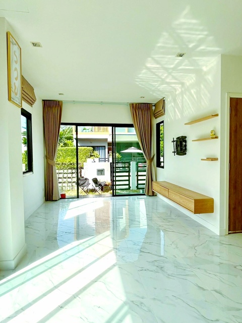 ประกาศฟรี! ซื้อ-ขาย-เช่า คอนโด บ้าน ทาวน์โฮม ที่ดิน และพื้นที่เชิงพาณิชย์ทั่วประเทศไทย ทุกทำเล ทุกงบประมาณ ไม่มีค่าใช้จ่าย ลงง่าย ขายไว เข้าถึงผู้ซื้อโดยตรง 3 312737pic2.jpg