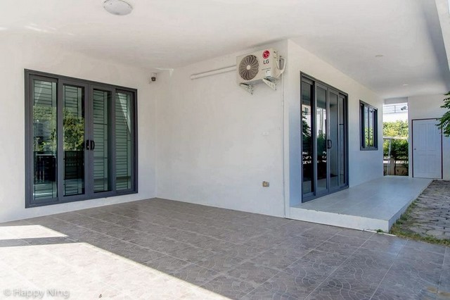 ประกาศฟรี! ซื้อ-ขาย-เช่า คอนโด บ้าน ทาวน์โฮม ที่ดิน และพื้นที่เชิงพาณิชย์ทั่วประเทศไทย ทุกทำเล ทุกงบประมาณ ไม่มีค่าใช้จ่าย ลงง่าย ขายไว เข้าถึงผู้ซื้อโดยตรง 3 247186pic2.jpg