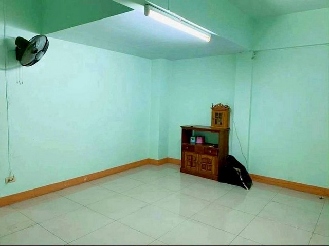 ประกาศฟรี! ซื้อ-ขาย-เช่า คอนโด บ้าน ทาวน์โฮม ที่ดิน และพื้นที่เชิงพาณิชย์ทั่วประเทศไทย ทุกทำเล ทุกงบประมาณ ไม่มีค่าใช้จ่าย ลงง่าย ขายไว เข้าถึงผู้ซื้อโดยตรง 3 247185pic2.jpg