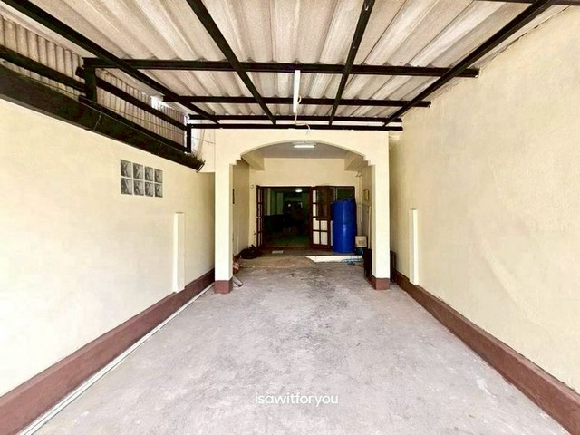 ประกาศฟรี! ซื้อ-ขาย-เช่า คอนโด บ้าน ทาวน์โฮม ที่ดิน และพื้นที่เชิงพาณิชย์ทั่วประเทศไทย ทุกทำเล ทุกงบประมาณ ไม่มีค่าใช้จ่าย ลงง่าย ขายไว เข้าถึงผู้ซื้อโดยตรง 3 247183pic2.jpg