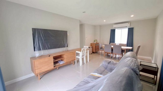 ประกาศฟรี! ซื้อ-ขาย-เช่า คอนโด บ้าน ทาวน์โฮม ที่ดิน และพื้นที่เชิงพาณิชย์ทั่วประเทศไทย ทุกทำเล ทุกงบประมาณ ไม่มีค่าใช้จ่าย ลงง่าย ขายไว เข้าถึงผู้ซื้อโดยตรง 4 247173pic3.jpg