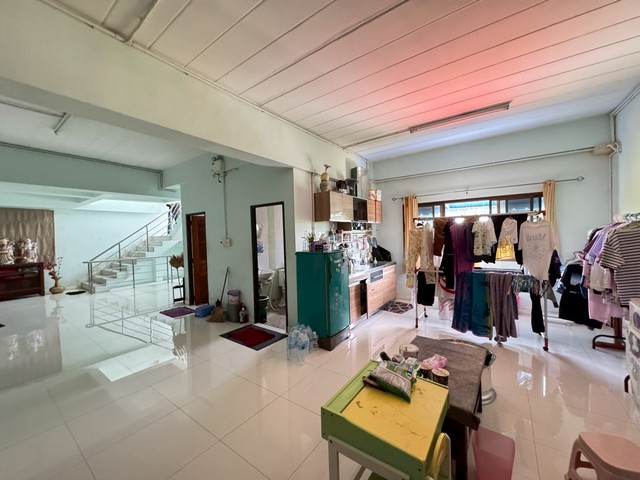 ประกาศฟรี! ซื้อ-ขาย-เช่า คอนโด บ้าน ทาวน์โฮม ที่ดิน และพื้นที่เชิงพาณิชย์ทั่วประเทศไทย ทุกทำเล ทุกงบประมาณ ไม่มีค่าใช้จ่าย ลงง่าย ขายไว เข้าถึงผู้ซื้อโดยตรง 5 312818pic4.jpg