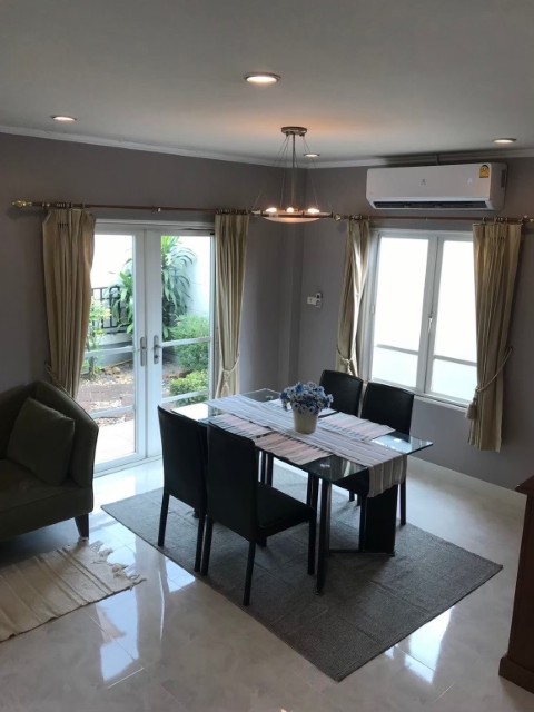 ประกาศฟรี! ซื้อ-ขาย-เช่า คอนโด บ้าน ทาวน์โฮม ที่ดิน และพื้นที่เชิงพาณิชย์ทั่วประเทศไทย ทุกทำเล ทุกงบประมาณ ไม่มีค่าใช้จ่าย ลงง่าย ขายไว เข้าถึงผู้ซื้อโดยตรง 4 312630pic3.jpg