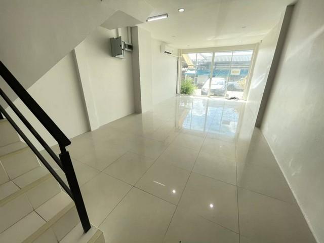 ประกาศฟรี! ซื้อ-ขาย-เช่า คอนโด บ้าน ทาวน์โฮม ที่ดิน และพื้นที่เชิงพาณิชย์ทั่วประเทศไทย ทุกทำเล ทุกงบประมาณ ไม่มีค่าใช้จ่าย ลงง่าย ขายไว เข้าถึงผู้ซื้อโดยตรง 5 508912pic4.jpg