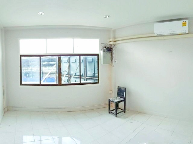 ประกาศฟรี! ซื้อ-ขาย-เช่า คอนโด บ้าน ทาวน์โฮม ที่ดิน และพื้นที่เชิงพาณิชย์ทั่วประเทศไทย ทุกทำเล ทุกงบประมาณ ไม่มีค่าใช้จ่าย ลงง่าย ขายไว เข้าถึงผู้ซื้อโดยตรง 3 312859pic2.jpg