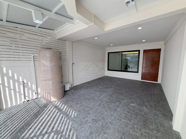 ประกาศฟรี! ซื้อ-ขาย-เช่า คอนโด บ้าน ทาวน์โฮม ที่ดิน และพื้นที่เชิงพาณิชย์ทั่วประเทศไทย ทุกทำเล ทุกงบประมาณ ไม่มีค่าใช้จ่าย ลงง่าย ขายไว เข้าถึงผู้ซื้อโดยตรง 4 506811pic3.jpg