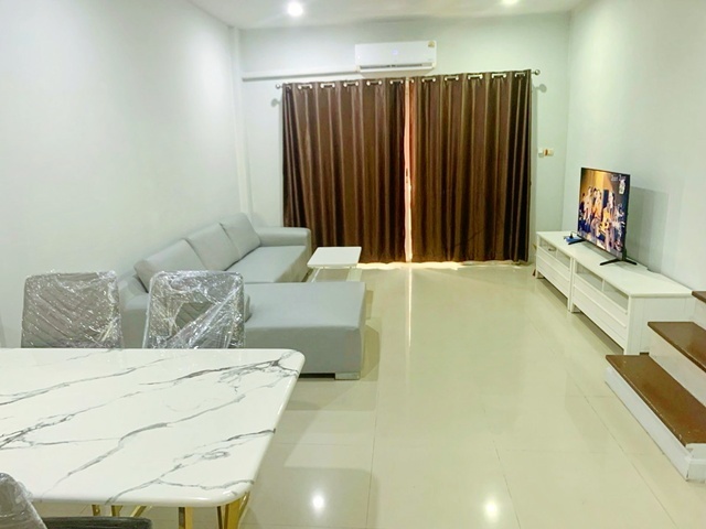 ประกาศฟรี! ซื้อ-ขาย-เช่า คอนโด บ้าน ทาวน์โฮม ที่ดิน และพื้นที่เชิงพาณิชย์ทั่วประเทศไทย ทุกทำเล ทุกงบประมาณ ไม่มีค่าใช้จ่าย ลงง่าย ขายไว เข้าถึงผู้ซื้อโดยตรง 4 247304pic3.jpg