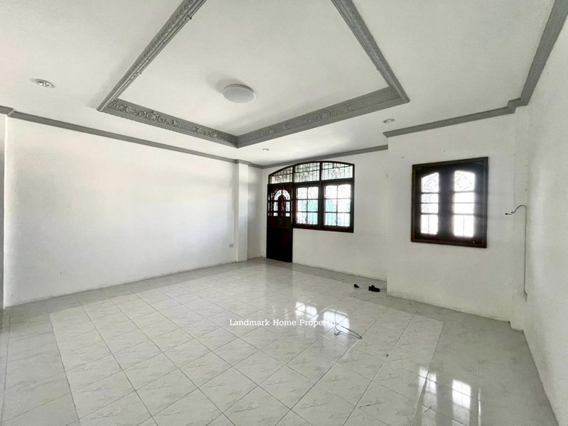 ประกาศฟรี! ซื้อ-ขาย-เช่า คอนโด บ้าน ทาวน์โฮม ที่ดิน และพื้นที่เชิงพาณิชย์ทั่วประเทศไทย ทุกทำเล ทุกงบประมาณ ไม่มีค่าใช้จ่าย ลงง่าย ขายไว เข้าถึงผู้ซื้อโดยตรง 4 312633pic3.jpg