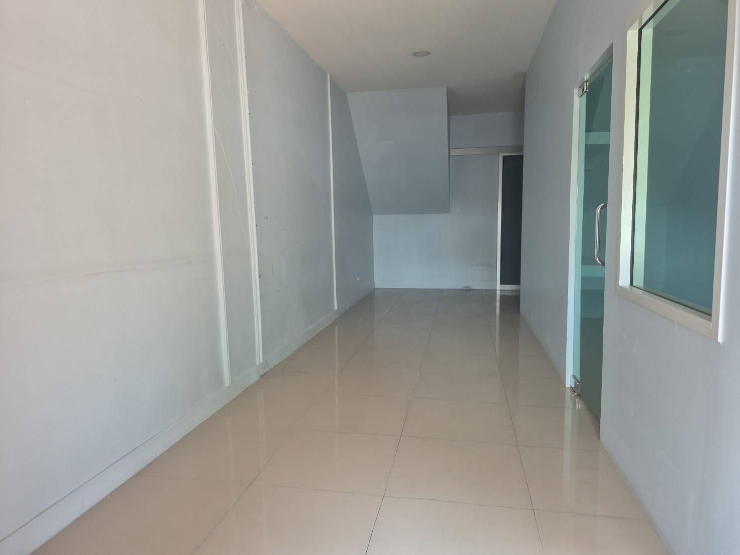 ประกาศฟรี! ซื้อ-ขาย-เช่า คอนโด บ้าน ทาวน์โฮม ที่ดิน และพื้นที่เชิงพาณิชย์ทั่วประเทศไทย ทุกทำเล ทุกงบประมาณ ไม่มีค่าใช้จ่าย ลงง่าย ขายไว เข้าถึงผู้ซื้อโดยตรง 3 247247pic2.jpg