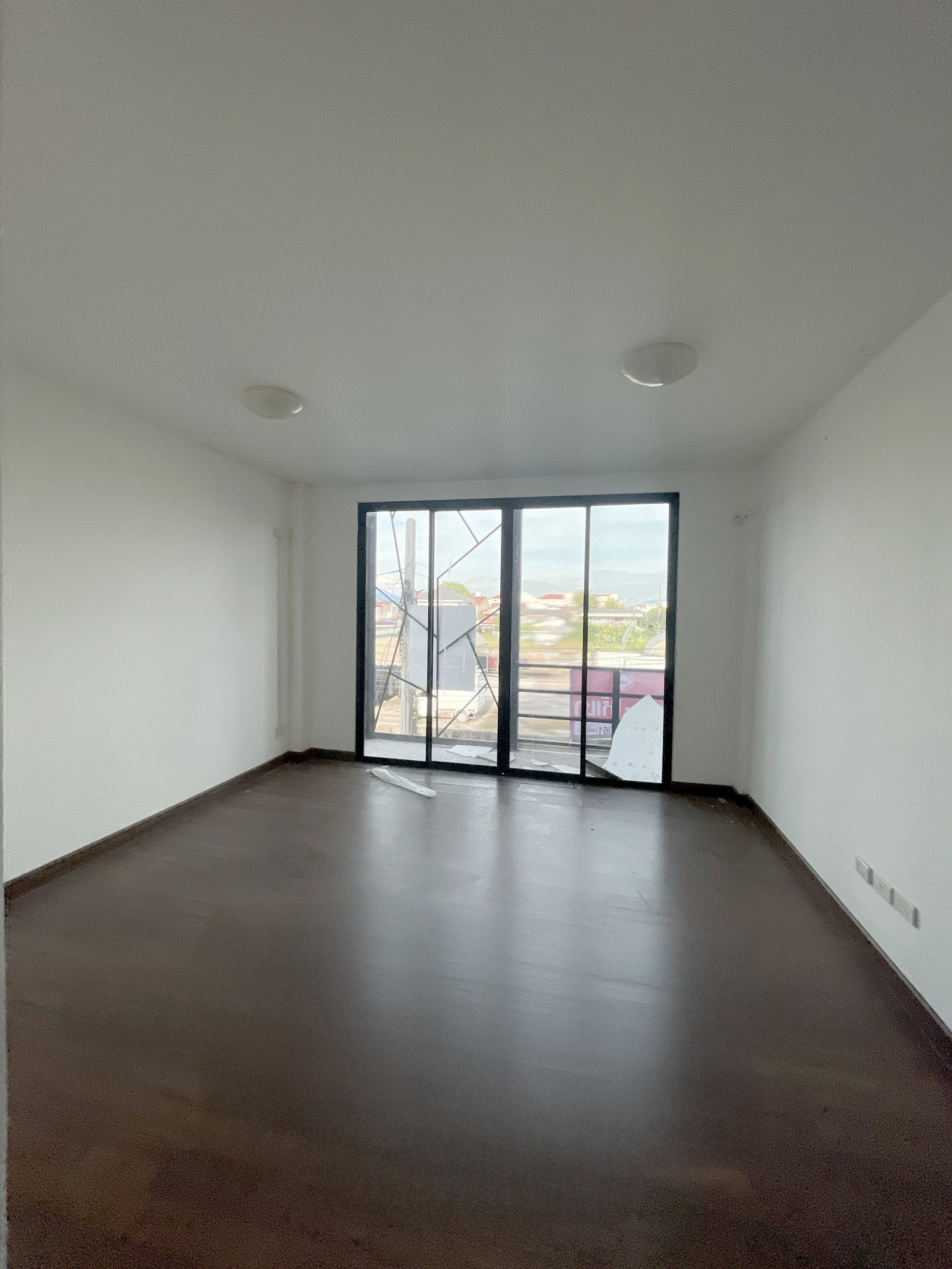 ประกาศฟรี! ซื้อ-ขาย-เช่า คอนโด บ้าน ทาวน์โฮม ที่ดิน และพื้นที่เชิงพาณิชย์ทั่วประเทศไทย ทุกทำเล ทุกงบประมาณ ไม่มีค่าใช้จ่าย ลงง่าย ขายไว เข้าถึงผู้ซื้อโดยตรง 5 247243pic4.jpg