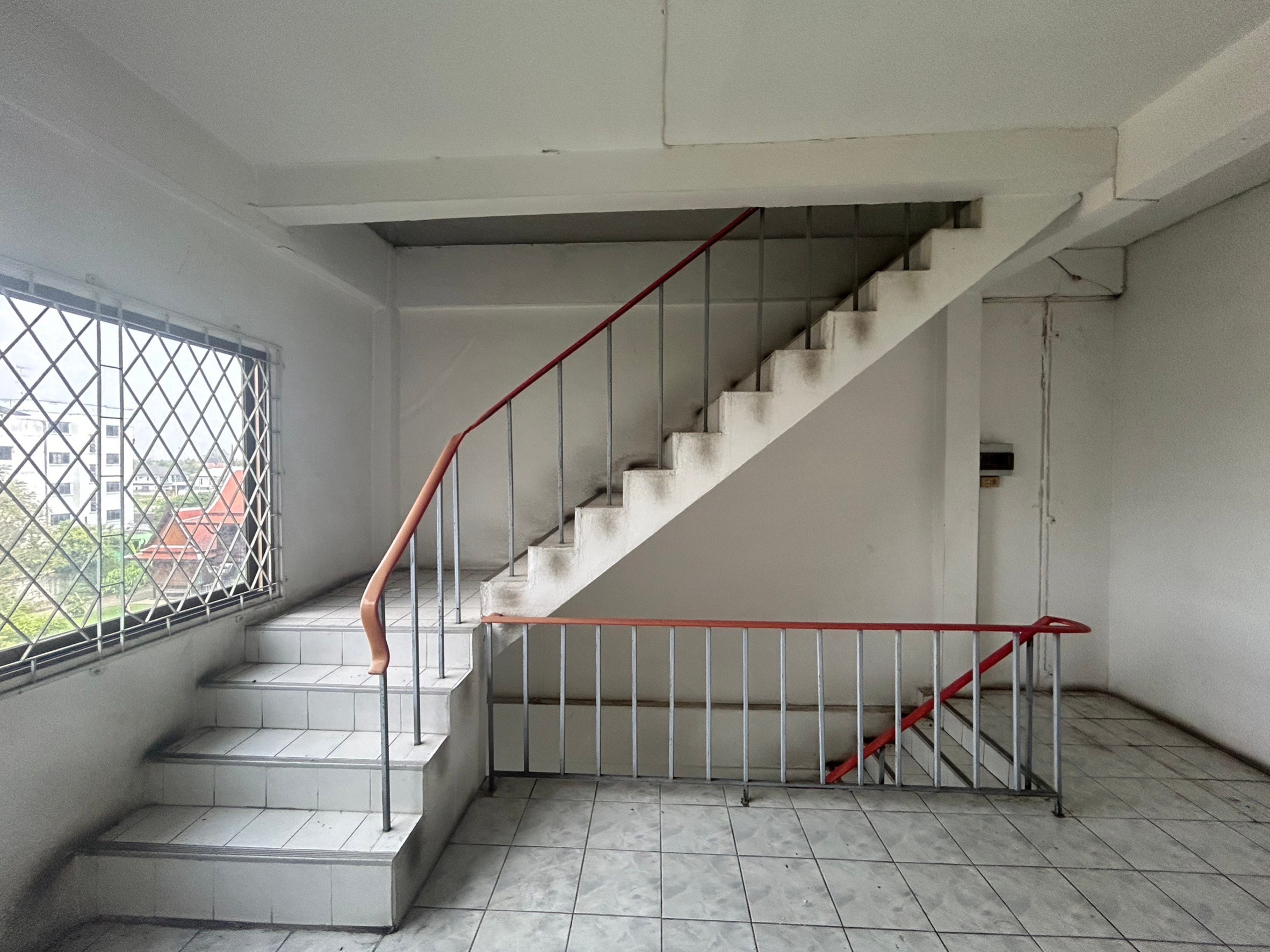 ประกาศฟรี! ซื้อ-ขาย-เช่า คอนโด บ้าน ทาวน์โฮม ที่ดิน และพื้นที่เชิงพาณิชย์ทั่วประเทศไทย ทุกทำเล ทุกงบประมาณ ไม่มีค่าใช้จ่าย ลงง่าย ขายไว เข้าถึงผู้ซื้อโดยตรง 4 247231pic3.jpg