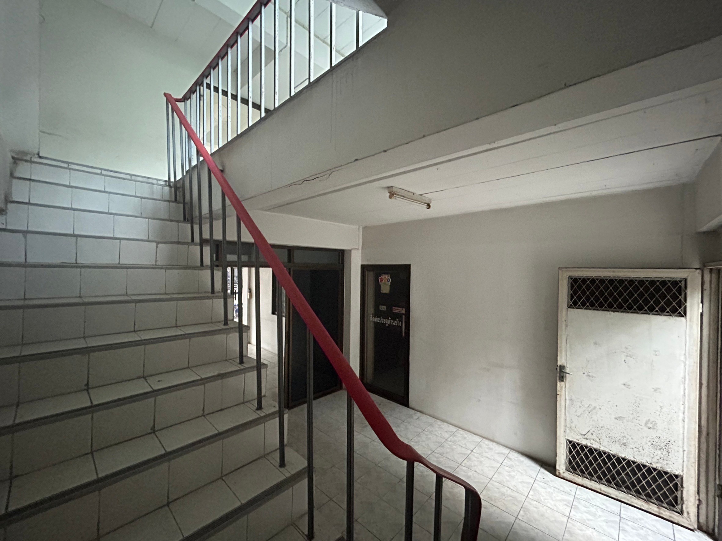 ประกาศฟรี! ซื้อ-ขาย-เช่า คอนโด บ้าน ทาวน์โฮม ที่ดิน และพื้นที่เชิงพาณิชย์ทั่วประเทศไทย ทุกทำเล ทุกงบประมาณ ไม่มีค่าใช้จ่าย ลงง่าย ขายไว เข้าถึงผู้ซื้อโดยตรง 5 247231pic4.jpg