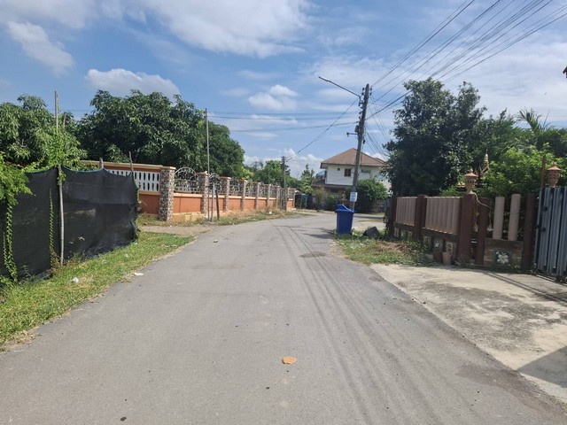 ประกาศฟรี! ซื้อ-ขาย-เช่า คอนโด บ้าน ทาวน์โฮม ที่ดิน และพื้นที่เชิงพาณิชย์ทั่วประเทศไทย ทุกทำเล ทุกงบประมาณ ไม่มีค่าใช้จ่าย ลงง่าย ขายไว เข้าถึงผู้ซื้อโดยตรง 5 480668pic4.jpg