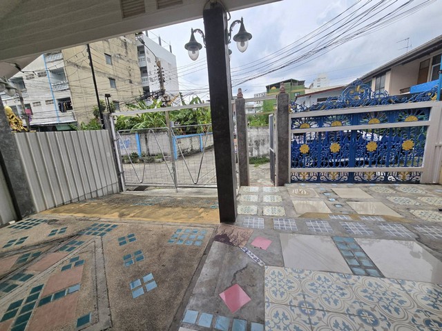 ประกาศฟรี! ซื้อ-ขาย-เช่า คอนโด บ้าน ทาวน์โฮม ที่ดิน และพื้นที่เชิงพาณิชย์ทั่วประเทศไทย ทุกทำเล ทุกงบประมาณ ไม่มีค่าใช้จ่าย ลงง่าย ขายไว เข้าถึงผู้ซื้อโดยตรง 3 312698pic2.jpg