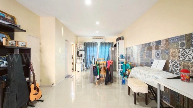 ประกาศฟรี! ซื้อ-ขาย-เช่า คอนโด บ้าน ทาวน์โฮม ที่ดิน และพื้นที่เชิงพาณิชย์ทั่วประเทศไทย ทุกทำเล ทุกงบประมาณ ไม่มีค่าใช้จ่าย ลงง่าย ขายไว เข้าถึงผู้ซื้อโดยตรง 3 247429pic2.jpg