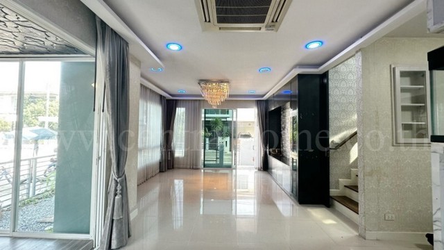 ประกาศฟรี! ซื้อ-ขาย-เช่า คอนโด บ้าน ทาวน์โฮม ที่ดิน และพื้นที่เชิงพาณิชย์ทั่วประเทศไทย ทุกทำเล ทุกงบประมาณ ไม่มีค่าใช้จ่าย ลงง่าย ขายไว เข้าถึงผู้ซื้อโดยตรง 4 247419pic3.jpg