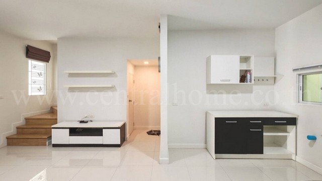 ประกาศฟรี! ซื้อ-ขาย-เช่า คอนโด บ้าน ทาวน์โฮม ที่ดิน และพื้นที่เชิงพาณิชย์ทั่วประเทศไทย ทุกทำเล ทุกงบประมาณ ไม่มีค่าใช้จ่าย ลงง่าย ขายไว เข้าถึงผู้ซื้อโดยตรง 3 247364pic2.jpg