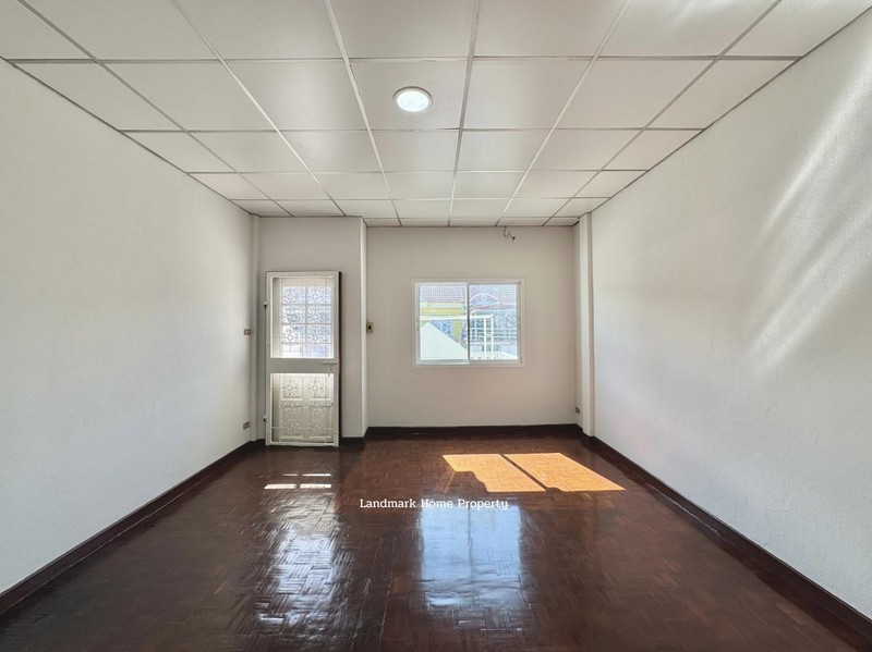 ประกาศฟรี! ซื้อ-ขาย-เช่า คอนโด บ้าน ทาวน์โฮม ที่ดิน และพื้นที่เชิงพาณิชย์ทั่วประเทศไทย ทุกทำเล ทุกงบประมาณ ไม่มีค่าใช้จ่าย ลงง่าย ขายไว เข้าถึงผู้ซื้อโดยตรง 5 313054pic4.jpg