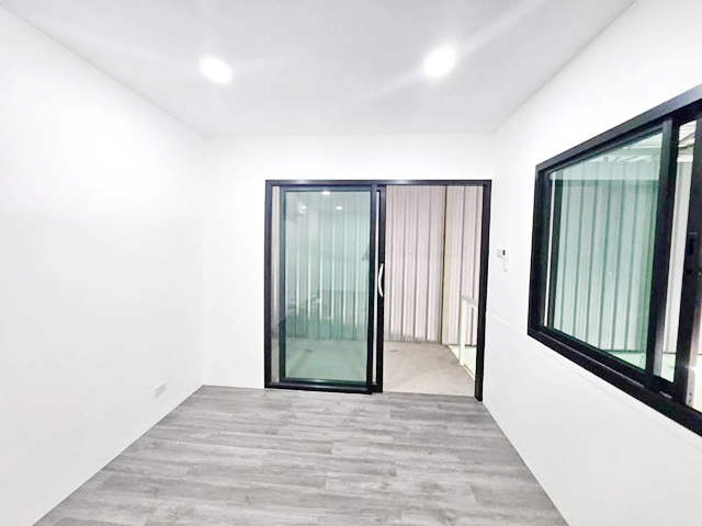 ประกาศฟรี! ซื้อ-ขาย-เช่า คอนโด บ้าน ทาวน์โฮม ที่ดิน และพื้นที่เชิงพาณิชย์ทั่วประเทศไทย ทุกทำเล ทุกงบประมาณ ไม่มีค่าใช้จ่าย ลงง่าย ขายไว เข้าถึงผู้ซื้อโดยตรง 5 247363pic4.jpg