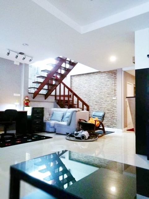 ประกาศฟรี! ซื้อ-ขาย-เช่า คอนโด บ้าน ทาวน์โฮม ที่ดิน และพื้นที่เชิงพาณิชย์ทั่วประเทศไทย ทุกทำเล ทุกงบประมาณ ไม่มีค่าใช้จ่าย ลงง่าย ขายไว เข้าถึงผู้ซื้อโดยตรง 5 247309pic4.jpg