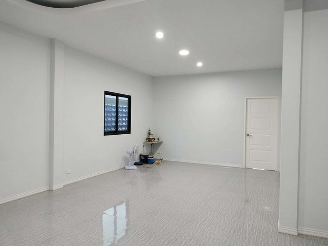 ประกาศฟรี! ซื้อ-ขาย-เช่า คอนโด บ้าน ทาวน์โฮม ที่ดิน และพื้นที่เชิงพาณิชย์ทั่วประเทศไทย ทุกทำเล ทุกงบประมาณ ไม่มีค่าใช้จ่าย ลงง่าย ขายไว เข้าถึงผู้ซื้อโดยตรง 5 247481pic4.jpg