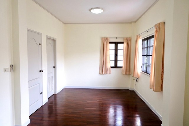 ประกาศฟรี! ซื้อ-ขาย-เช่า คอนโด บ้าน ทาวน์โฮม ที่ดิน และพื้นที่เชิงพาณิชย์ทั่วประเทศไทย ทุกทำเล ทุกงบประมาณ ไม่มีค่าใช้จ่าย ลงง่าย ขายไว เข้าถึงผู้ซื้อโดยตรง 3 509508pic2.jpg