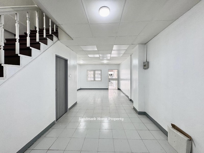 ประกาศฟรี! ซื้อ-ขาย-เช่า คอนโด บ้าน ทาวน์โฮม ที่ดิน และพื้นที่เชิงพาณิชย์ทั่วประเทศไทย ทุกทำเล ทุกงบประมาณ ไม่มีค่าใช้จ่าย ลงง่าย ขายไว เข้าถึงผู้ซื้อโดยตรง 5 309094pic4.jpg