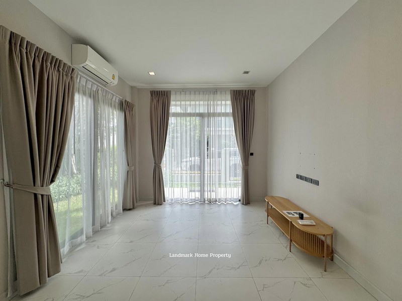 ประกาศฟรี! ซื้อ-ขาย-เช่า คอนโด บ้าน ทาวน์โฮม ที่ดิน และพื้นที่เชิงพาณิชย์ทั่วประเทศไทย ทุกทำเล ทุกงบประมาณ ไม่มีค่าใช้จ่าย ลงง่าย ขายไว เข้าถึงผู้ซื้อโดยตรง 5 22087pic4.jpg