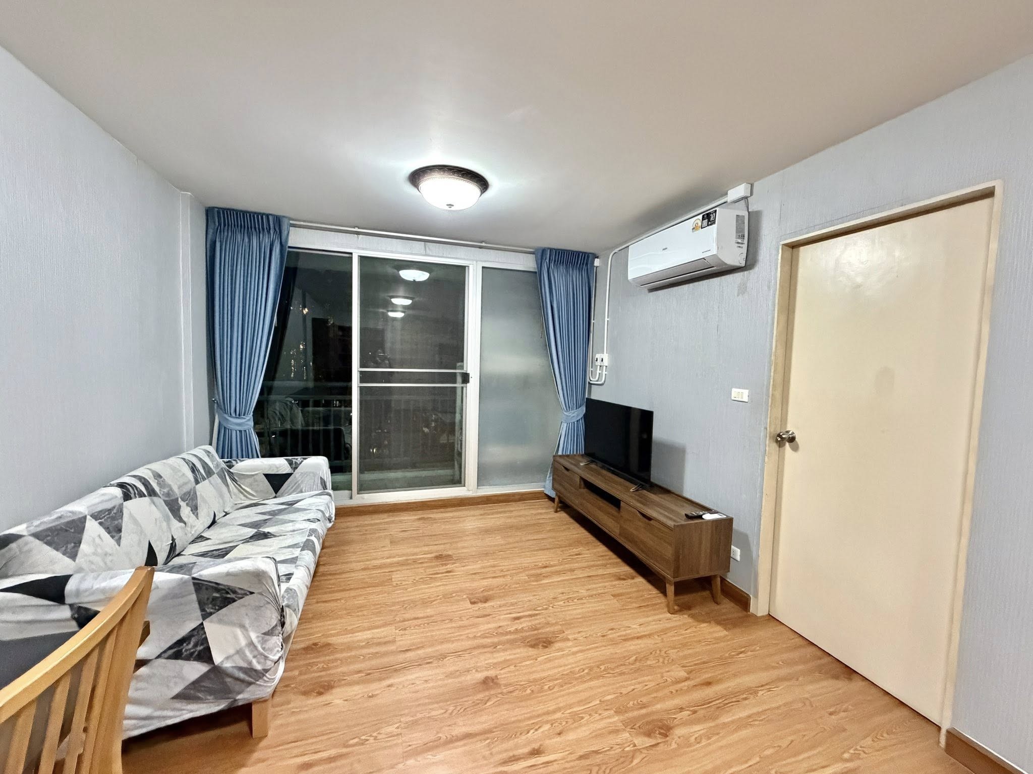 ประกาศฟรี! ซื้อ-ขาย-เช่า คอนโด บ้าน ทาวน์โฮม ที่ดิน และพื้นที่เชิงพาณิชย์ทั่วประเทศไทย ทุกทำเล ทุกงบประมาณ ไม่มีค่าใช้จ่าย ลงง่าย ขายไว เข้าถึงผู้ซื้อโดยตรง 5 509569pic4.jpg