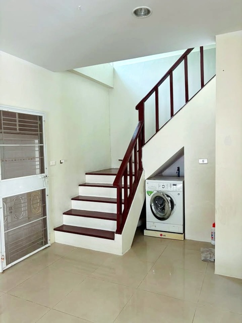 ประกาศฟรี! ซื้อ-ขาย-เช่า คอนโด บ้าน ทาวน์โฮม ที่ดิน และพื้นที่เชิงพาณิชย์ทั่วประเทศไทย ทุกทำเล ทุกงบประมาณ ไม่มีค่าใช้จ่าย ลงง่าย ขายไว เข้าถึงผู้ซื้อโดยตรง 5 313115pic4.jpg