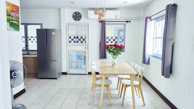 ประกาศฟรี! ซื้อ-ขาย-เช่า คอนโด บ้าน ทาวน์โฮม ที่ดิน และพื้นที่เชิงพาณิชย์ทั่วประเทศไทย ทุกทำเล ทุกงบประมาณ ไม่มีค่าใช้จ่าย ลงง่าย ขายไว เข้าถึงผู้ซื้อโดยตรง 4 313067pic3.jpg