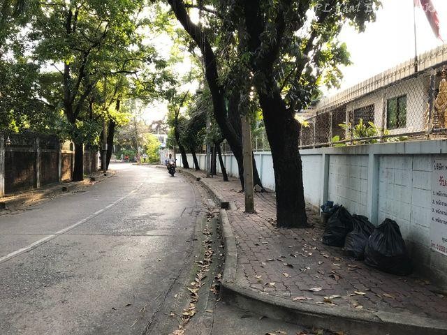 ประกาศฟรี! ซื้อ-ขาย-เช่า คอนโด บ้าน ทาวน์โฮม ที่ดิน และพื้นที่เชิงพาณิชย์ทั่วประเทศไทย ทุกทำเล ทุกงบประมาณ ไม่มีค่าใช้จ่าย ลงง่าย ขายไว เข้าถึงผู้ซื้อโดยตรง 4 506529pic3.jpg