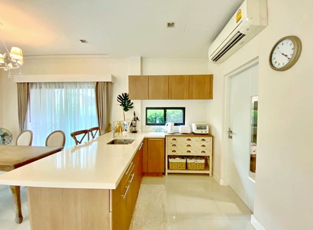 ประกาศฟรี! ซื้อ-ขาย-เช่า คอนโด บ้าน ทาวน์โฮม ที่ดิน และพื้นที่เชิงพาณิชย์ทั่วประเทศไทย ทุกทำเล ทุกงบประมาณ ไม่มีค่าใช้จ่าย ลงง่าย ขายไว เข้าถึงผู้ซื้อโดยตรง 4 313064pic3.jpg